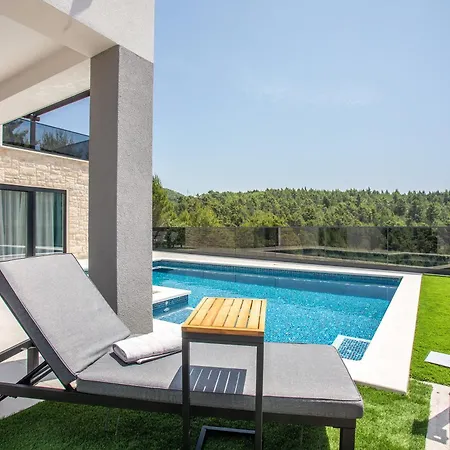 Nina - Heated Pool - Near Omis