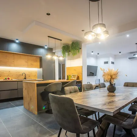 Villa Nina - Heated Pool - Near Omis