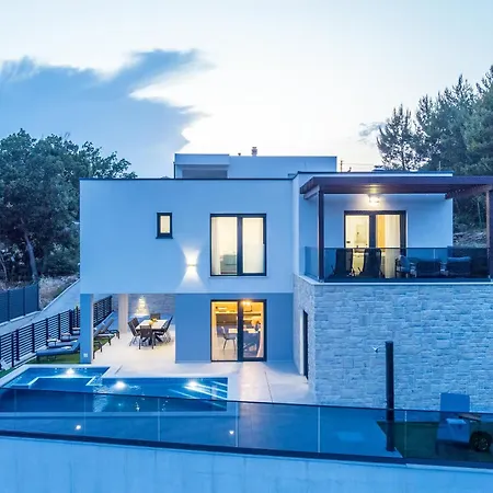 Villa Nina - Heated Pool - Near Omis