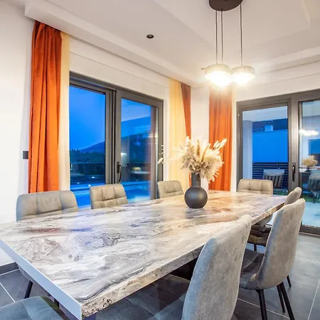 Villa Nina - Tugare, Omis *